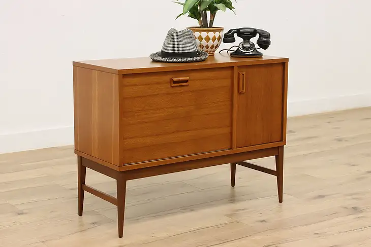 Midcentury Modern 60s Vintage Teak Bar Cabinet or Console #46125