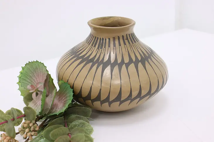 Native American Vintage Pottery Vase, Rosa Lopez #45142
