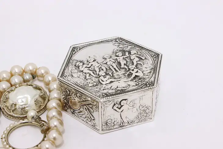 Victorian Antique Silver Snuff or Jewelry Box Cherubs, Music #46216