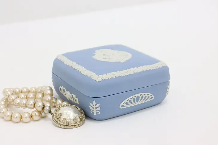 Wedgwood Vintage Blue Jasperware Trinket Jewelry Box Harrods #46387