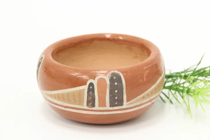 Native American Vintage Hand Painted Pottery Bowl Watr Henry #46809
