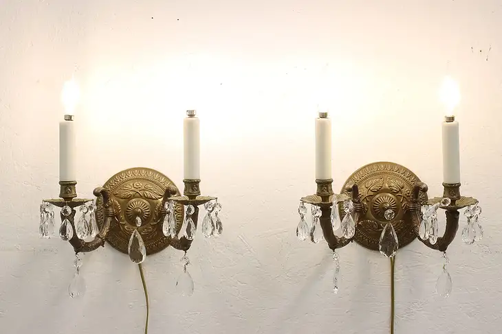 Pair of Traditional Vintage Wall Sconces with Prisms #46712