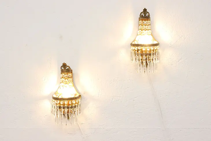 Pair of Italian Vintage Wall Light Sconces, Prisms #48568