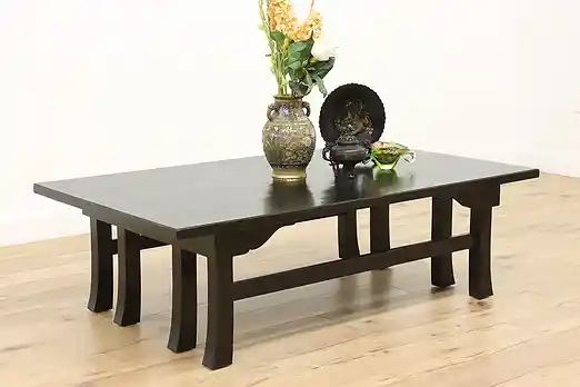 Chinese Design Vintage Lacquer Cocktail Coffee Table, Baker #49634