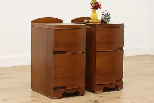 Pair of Vintage Midcentury Modern Nightstands or End Tables #50981