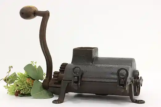 Industrial Farmhouse Antique Cast Iron Chew Tobacco Grinder #55661