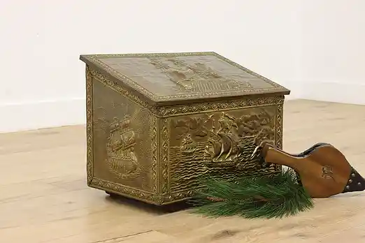 Brass Clad Vintage Fireplace Kindling or Boot Chest Peerage #55642