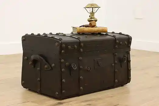 Leatherbound Antique Stage Coach or Steamer Trunk Millspaugh #55992