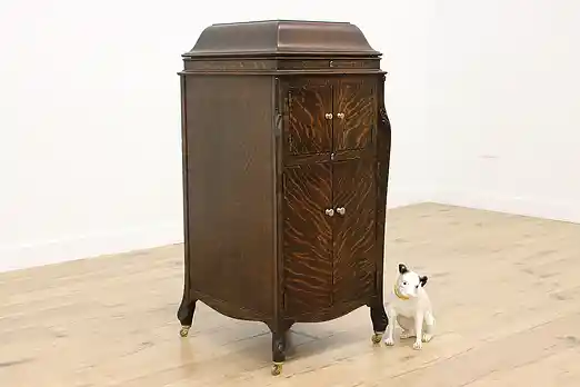 Victor Antique Victrola Oak Phonograph VV-XIV & Records #55911