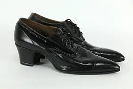 Pair of Ladies Antique 1920 Never Worn Shoes, Smith Wall #35490