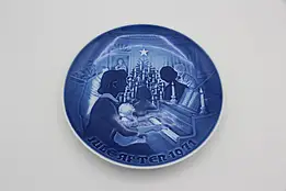 Bing and Grondahl Christmas Plate, Christmas at Home, 1971 #36587