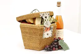 Traditional Vintage Wicker Sewing or Picnic Basket, New Floral Liner #44071