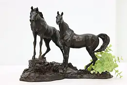 Intruder Wild Mustangs Sculpture Vintage Horse Statue Monroe #45247