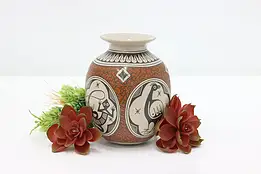 Mexican Mata Ortiz Vintage Pottery Vase, Animals, Martinez #52580