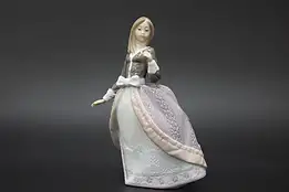 Spanish Vintage Glazed Porcelain Young Lady Sculpture Lladro #48960