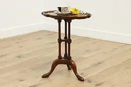 Georgian Vintage Mahogany & Burl Chairside End Table Baker #57183