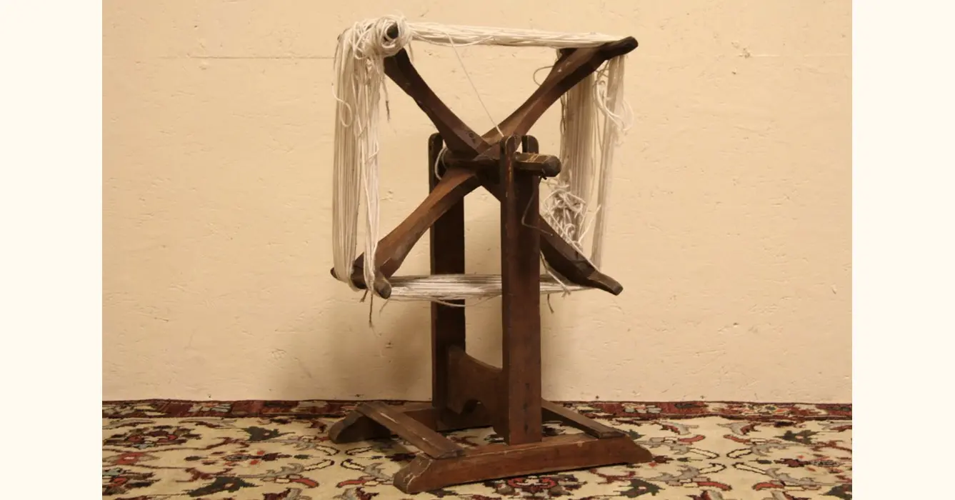 = 1800's Wooden Yarn Winder Wheel Wool Spinner, American Primitive