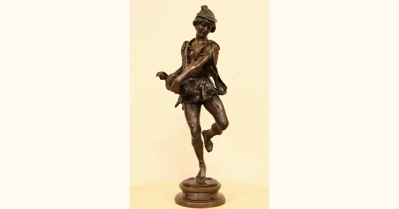 Debut Bronze Sculpture Hurdy Gurdy Player