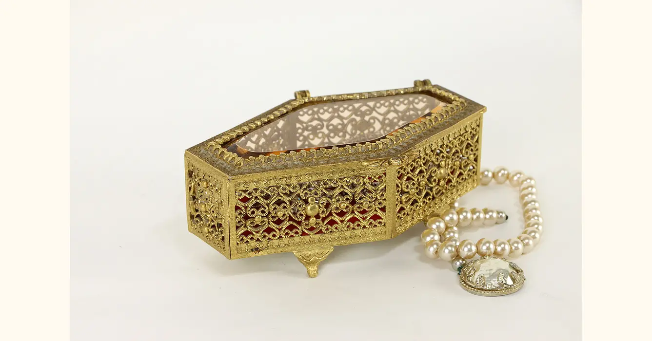 Ornate Gold Filigree Jewelry Box – Arden Court Vintage