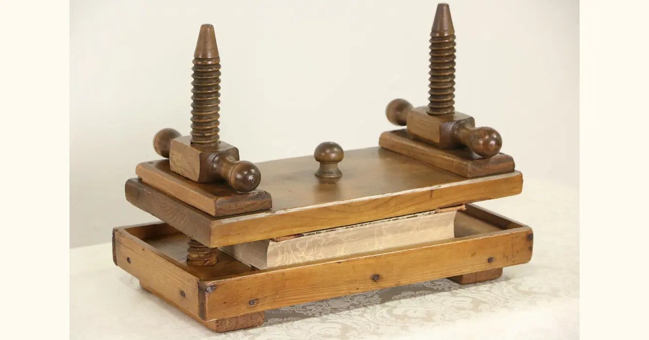 Pine 1900 Antique Bookbinder Book Press, Wooden Screws