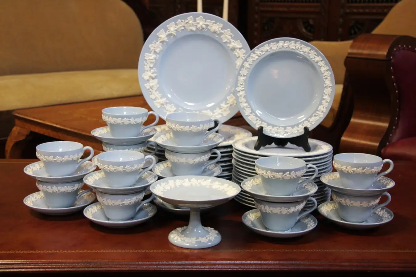 ウェッジウッド　Provenceシリーズ　クイーンズウェア ２客8点セット 2005□□ 新品！WEDG WOOD（Queen's）ブルー＆アイボリー（プレート