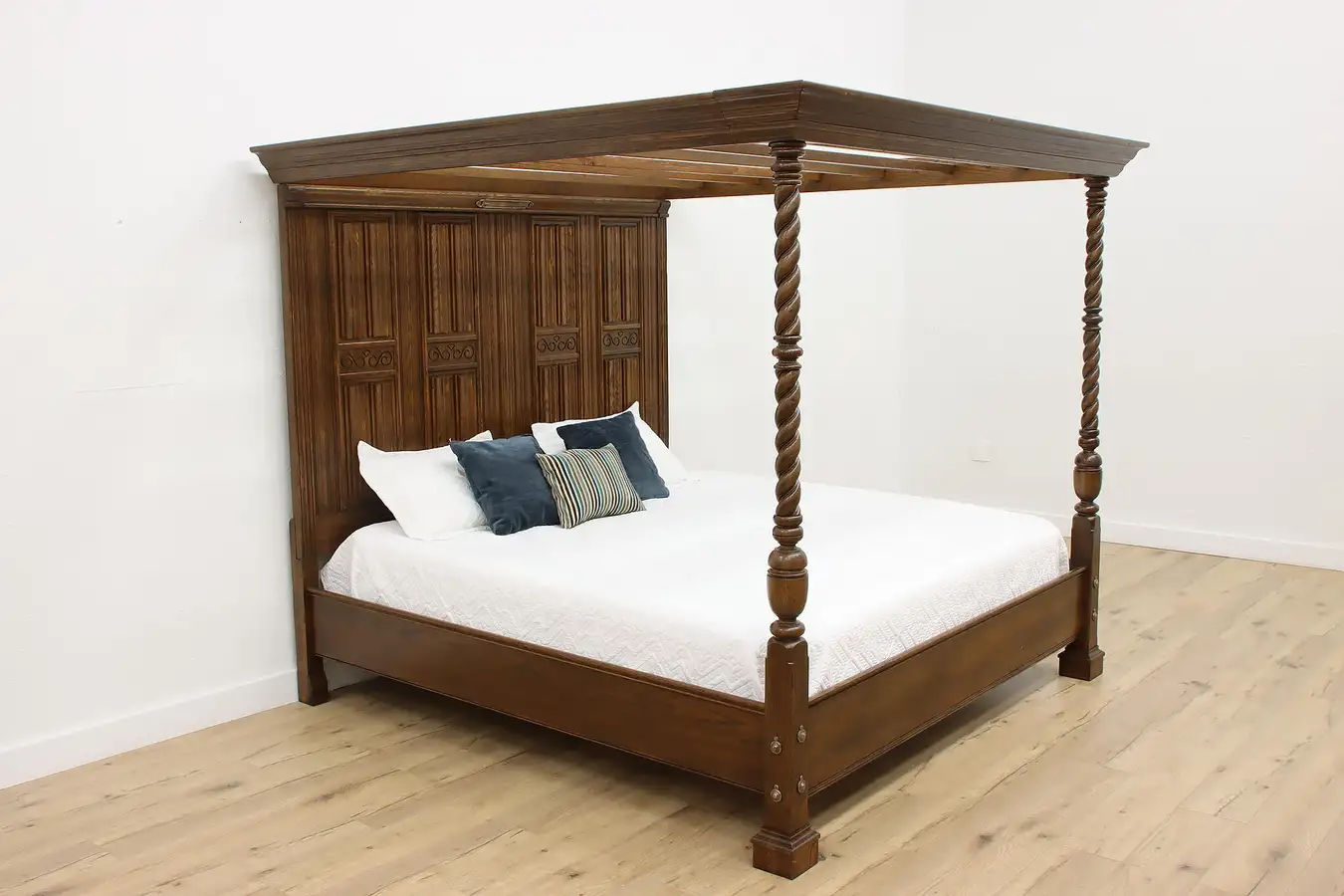 Main image of Tudor Vintage Carved Oak 4 Poster King Size Canopy Bed