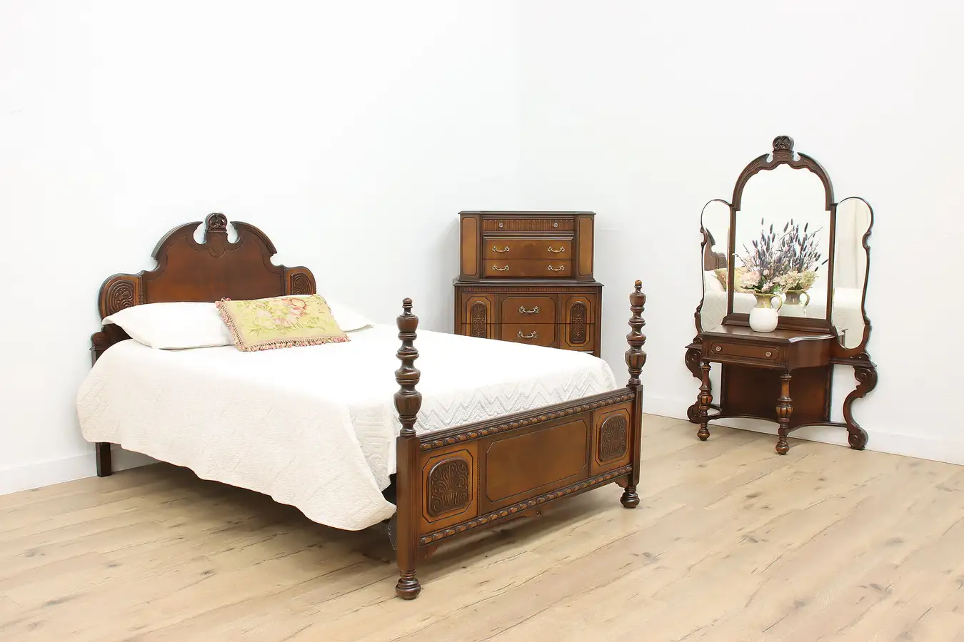 Main image of Tudor Design Antique 3 Pc Carved Walnut Queen Bedroom Set