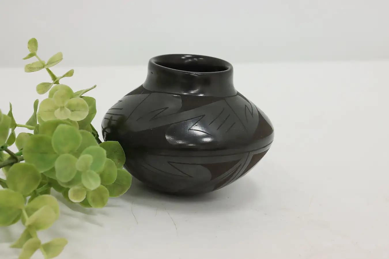 Main image of Mexican Mata Ortiz Blackware Pottery Vase, Ortega