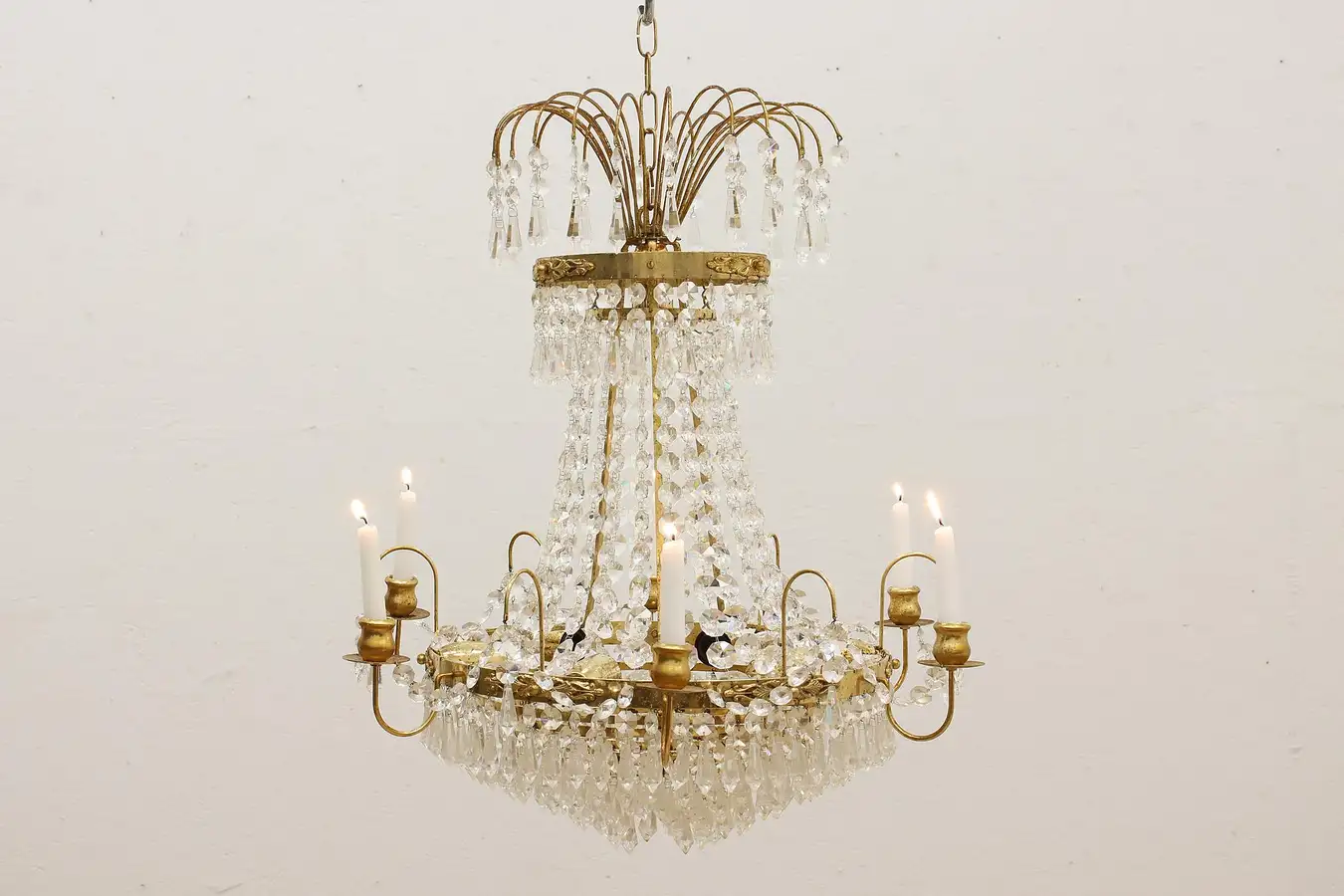 Main image of Regency Design Vintage Brass & Crystal Chandelier