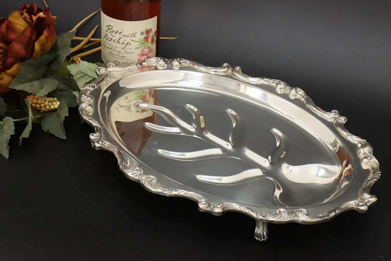 Main image of La Reine by Wallace Vintage Silverplate Meat Carving Tray