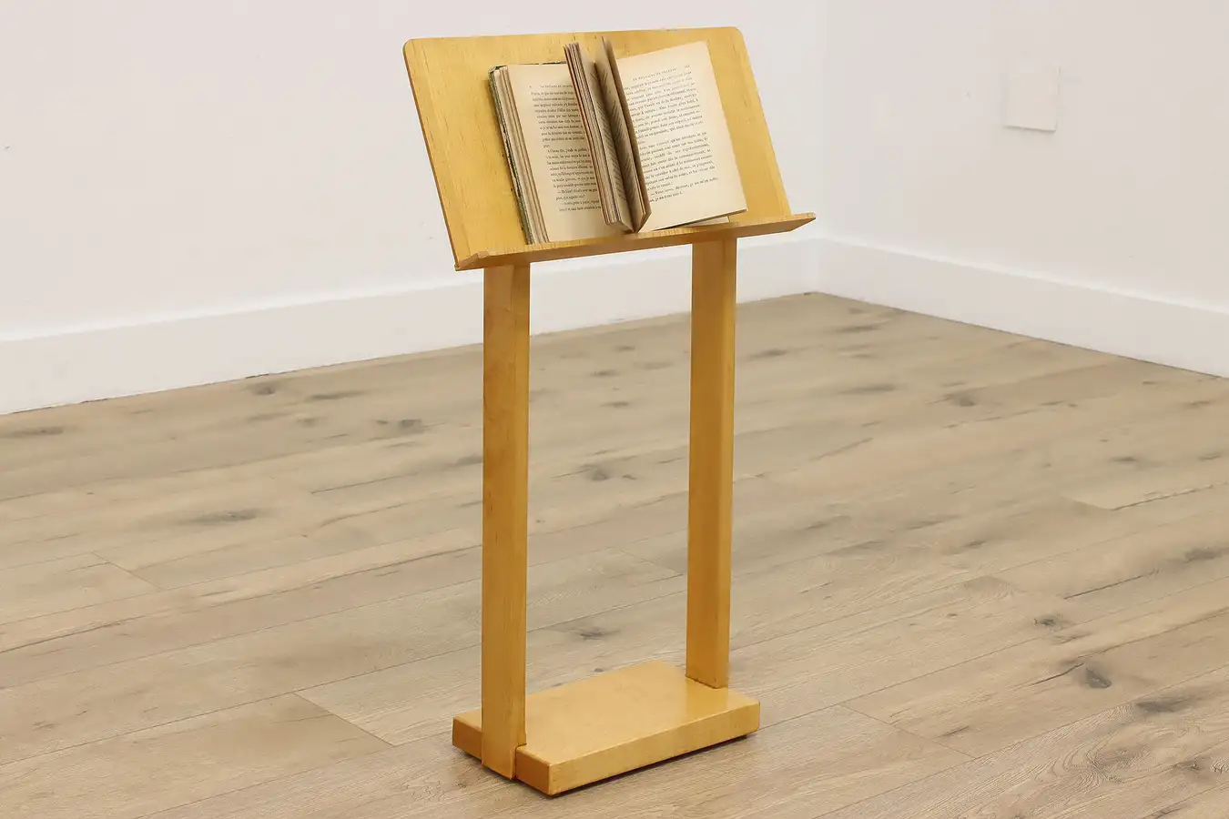 Main image of Farmhouse Vintage Maple Church Music or Book Stand