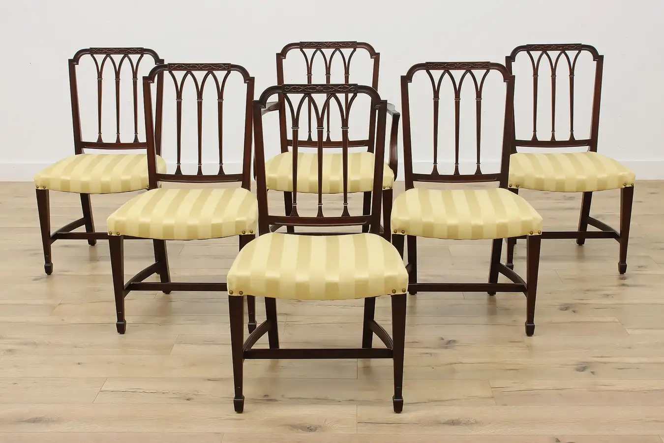 Main image of Set of 6 Hepplewhite Design Vintage Mahogany Dining Chairs