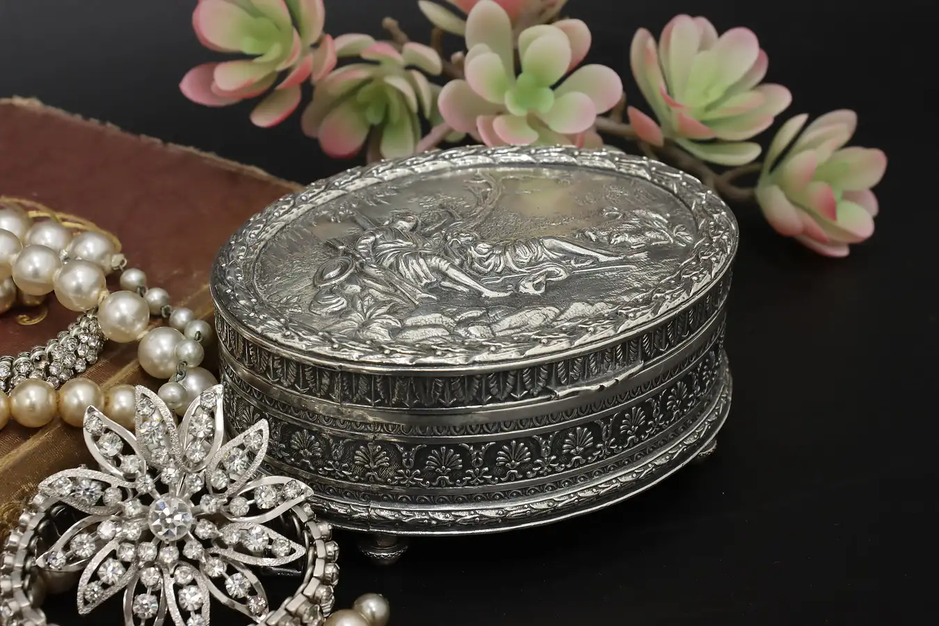 Main image of Art Nouveau Antique Jennings Brothers Jewelry or Trinket Box