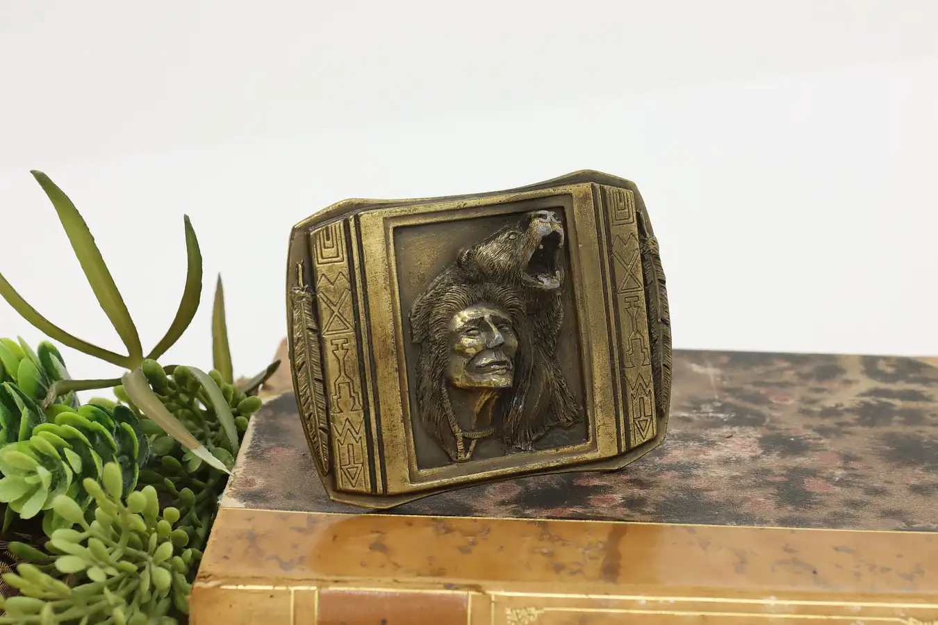 Main image of The Guardian Vintage Brass Plated Belt Buckle, Bergamot