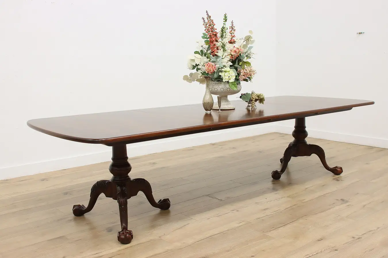 Main image of Georgian Vintage Mahogany 10' Dining Table 2 Leaves Henredon