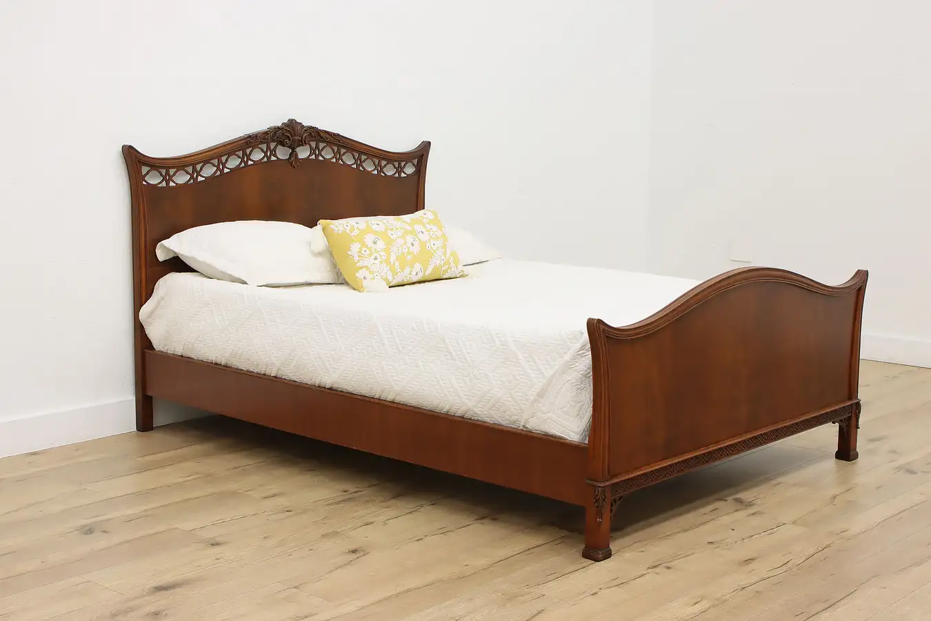 Main image of Georgian Vintage Carved Figured Walnut Full Size Bed