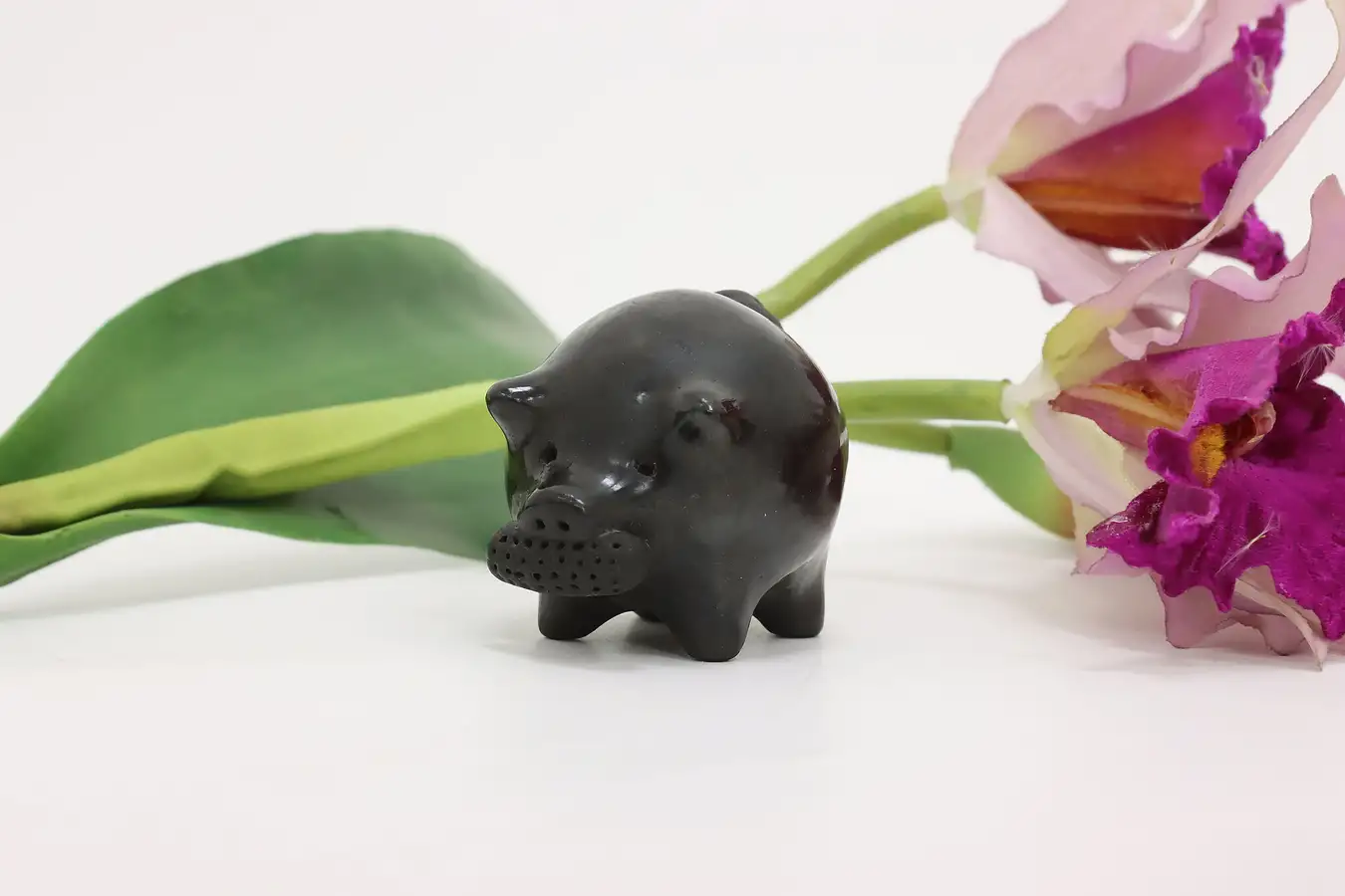 Main image of Native American Navajo Blackware Pig Sculpture Gutierrez