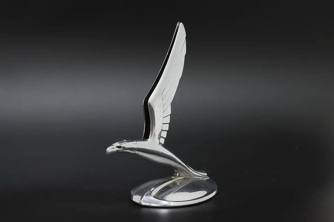 Main image of Chrome 1930s Chevrolet Eagle Vintage Hood Ornament