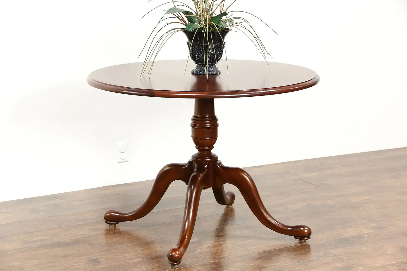 Main image of Councill Signed Round Vintage Hall Center, Lamp or Breakfast Table