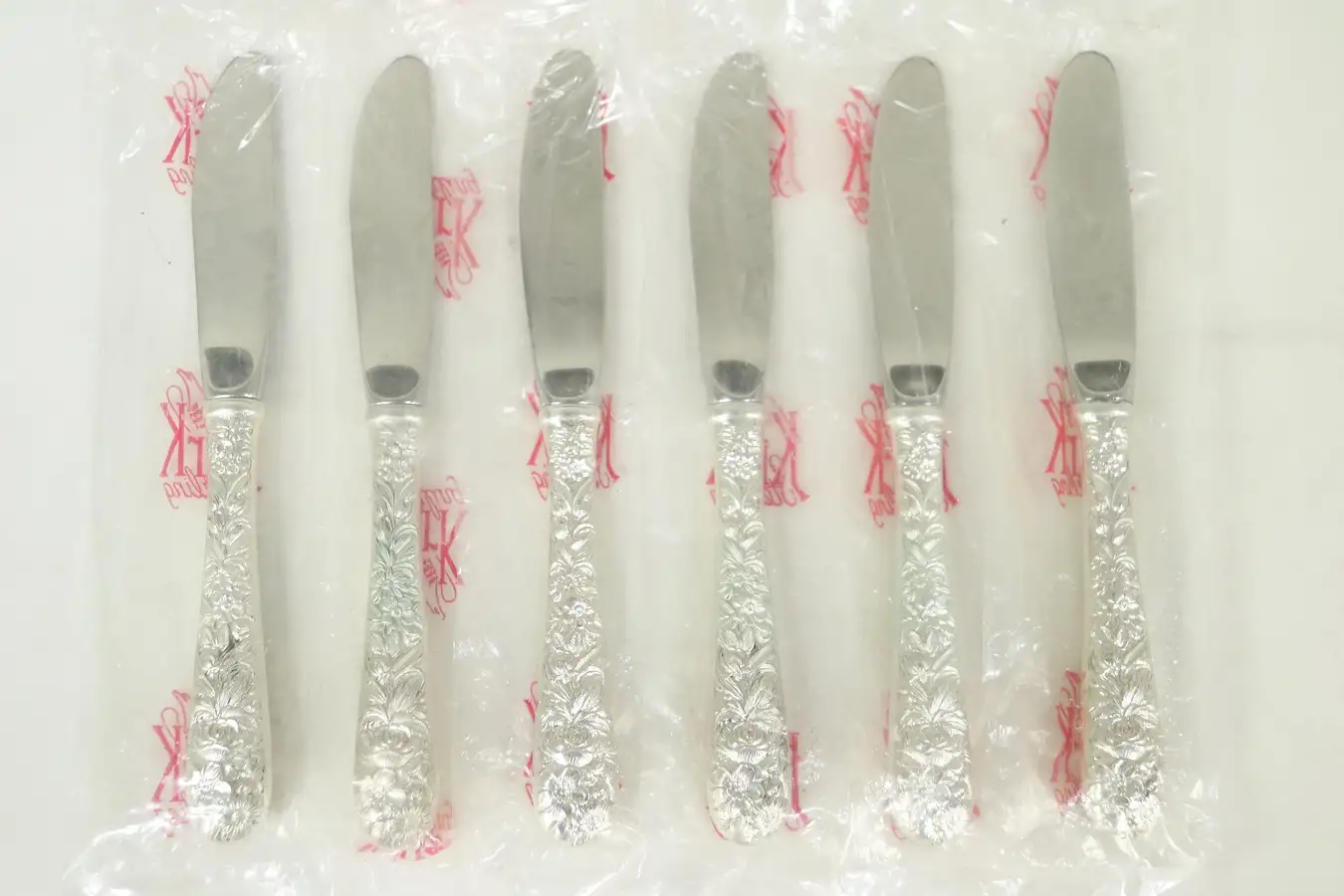 Main image of Repousse Kirk Stieff Sterling Silver Set of 6 Butter Knives, New in Bag
