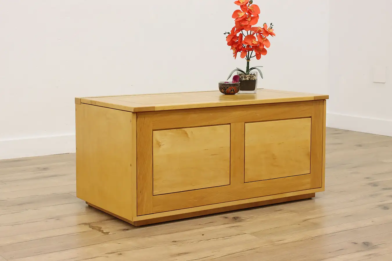 Main image of Farmhouse Vintage Maple Blanket Chest Trunk Coffee Table