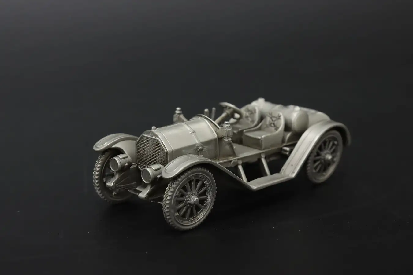 Main image of Danbury Mint Vintage Pewter 1913 Mercer 35J Car Model