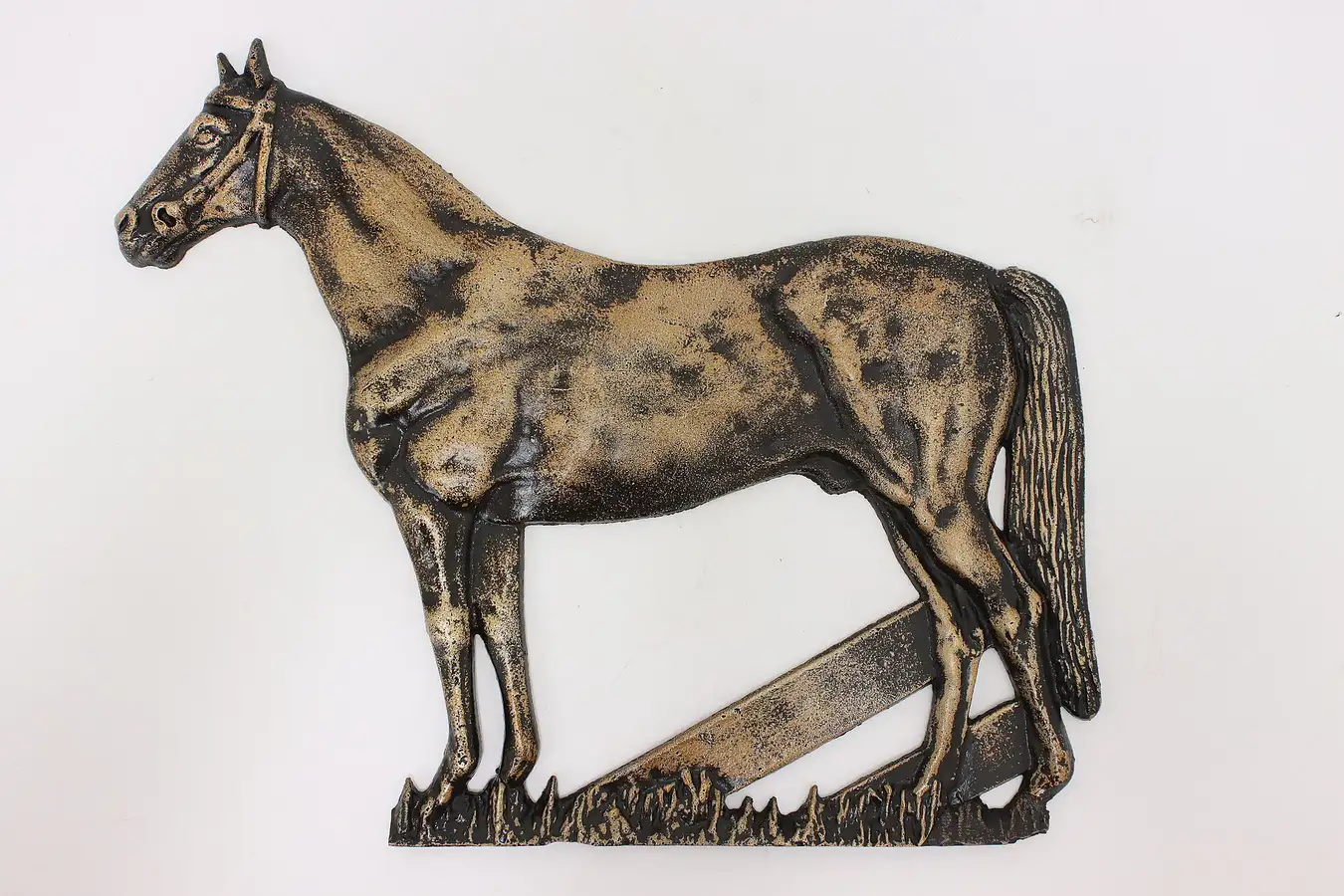 Main image of Farmhouse Vintage Wall Hanging Metal Horse Plaque