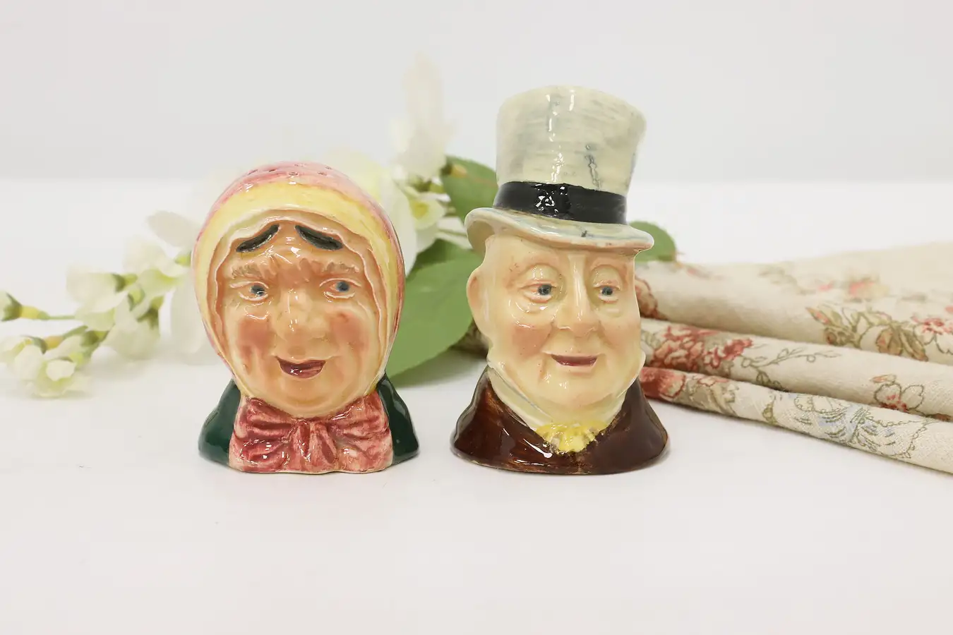 Main image of Pair of English Vintage Grandparent Porcelain S&P Shakers