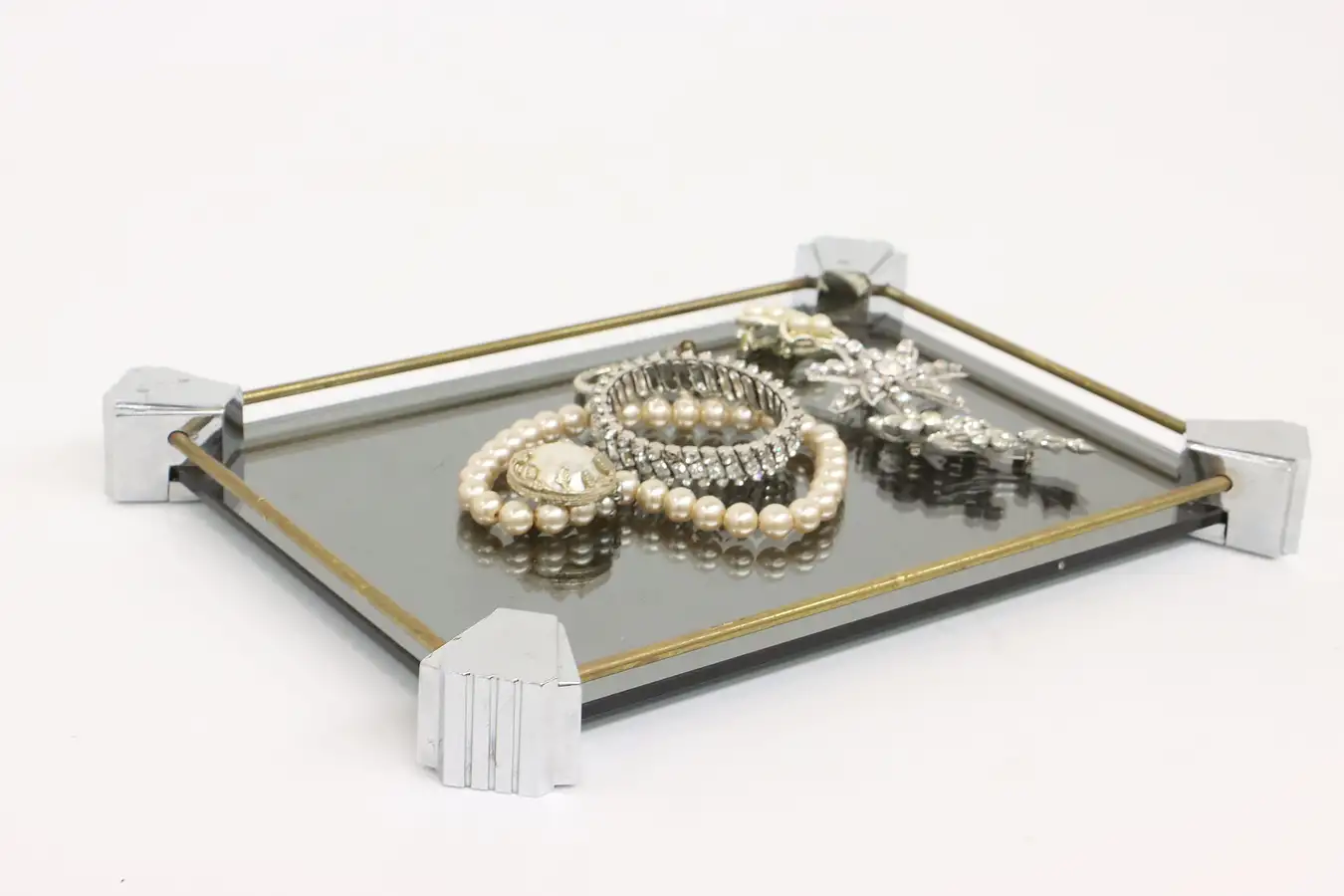 Main image of Art Deco Vintage Jewelry or Drink Mirror Tray