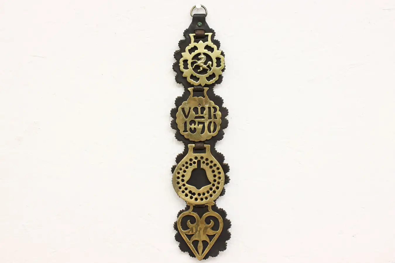 Main image of British Set of 4 Horse Harness Brasses Queen Victoria 1870, Leather Strap
