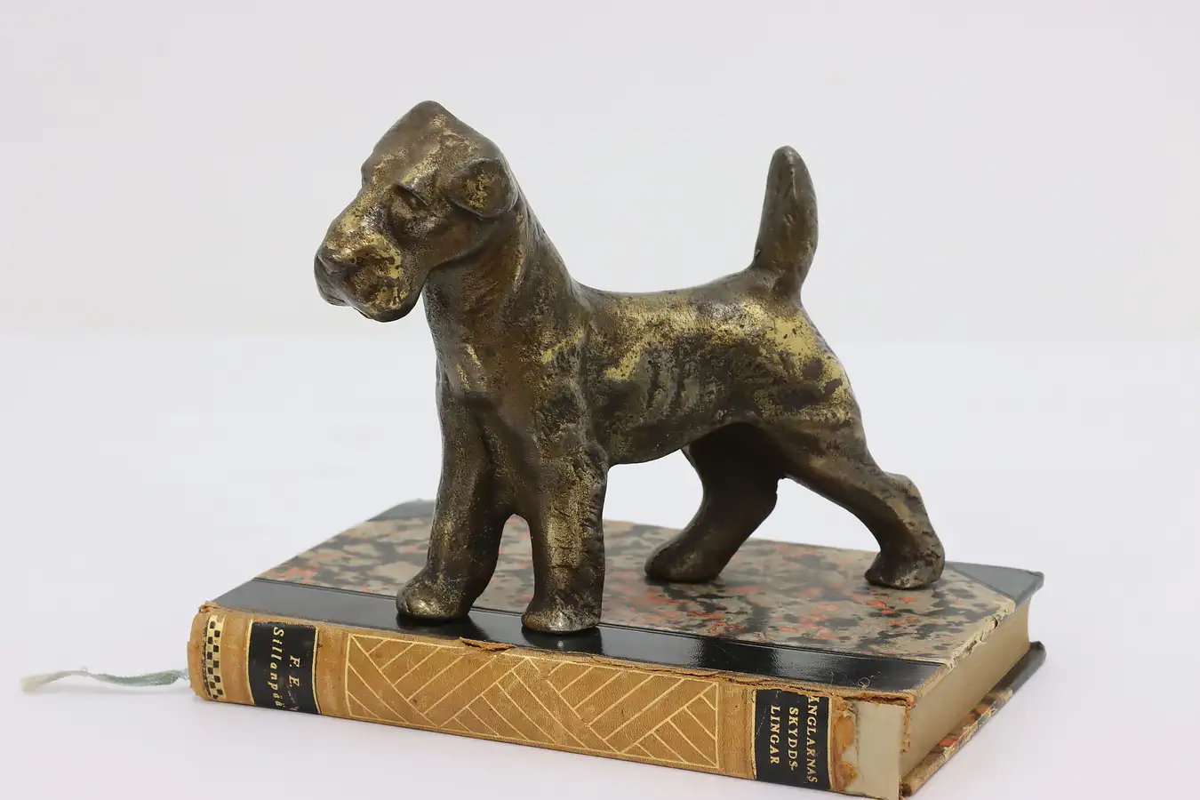 Main image of Airedale Terrier Antique Brass Plated Iron Dog Doorstop