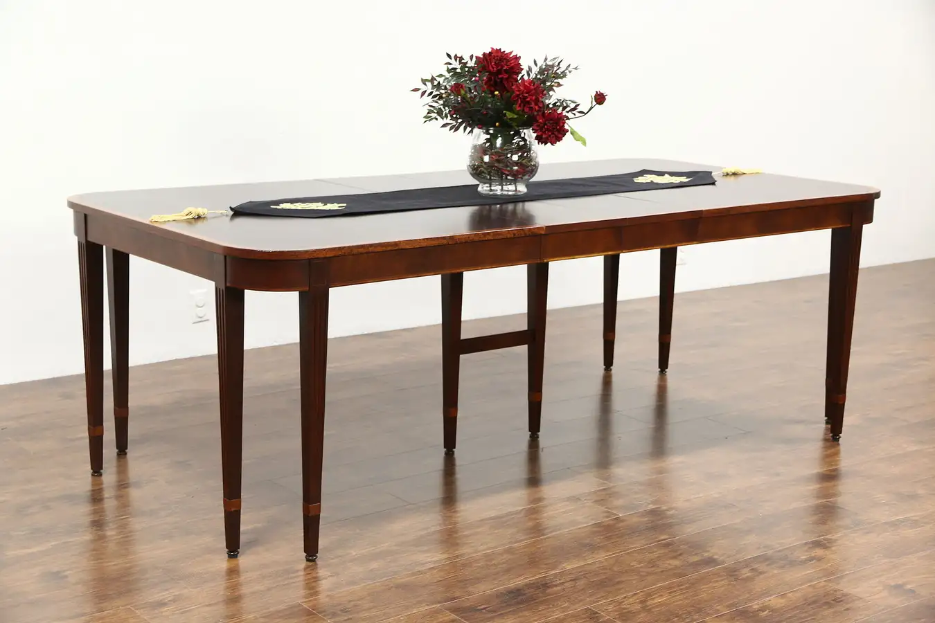 Main image of Traditional Vintage Federal Dining Table, Banded Top, 3 Leaves