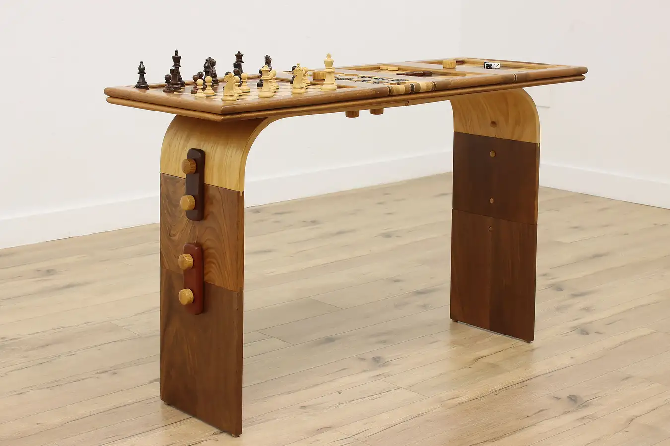 Main image of Convertible Coffee & Game Table Chess Backgammon, Levy