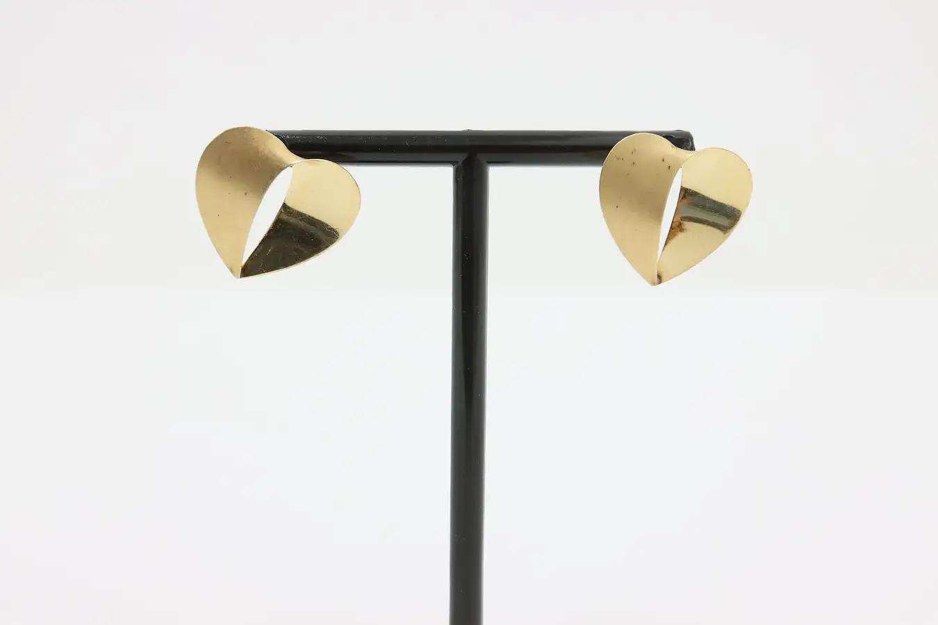 Main image of 14K Gold Modern Heart Earrings – 2.2g